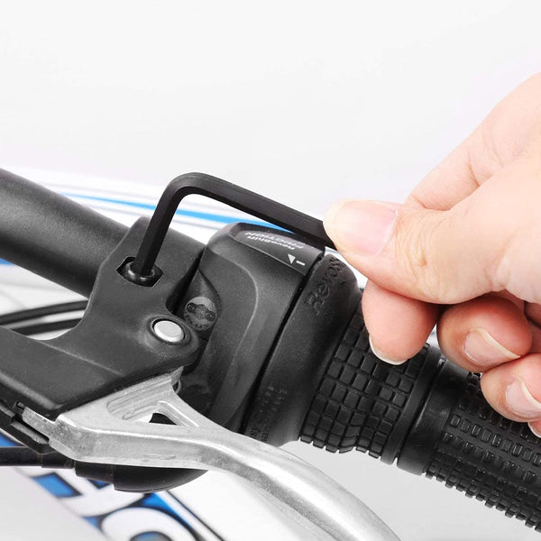 2PCS Grease Gun Coupler Grease Gun Lock Coupler, Grease Gun Tips Locking Grease Joint Fittings Compatible with All Grease Guns, Suitable for Automobiles, Ships Industrial Machinery Etc.